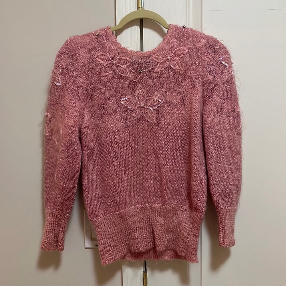 Gorgeous pink vintage sweater